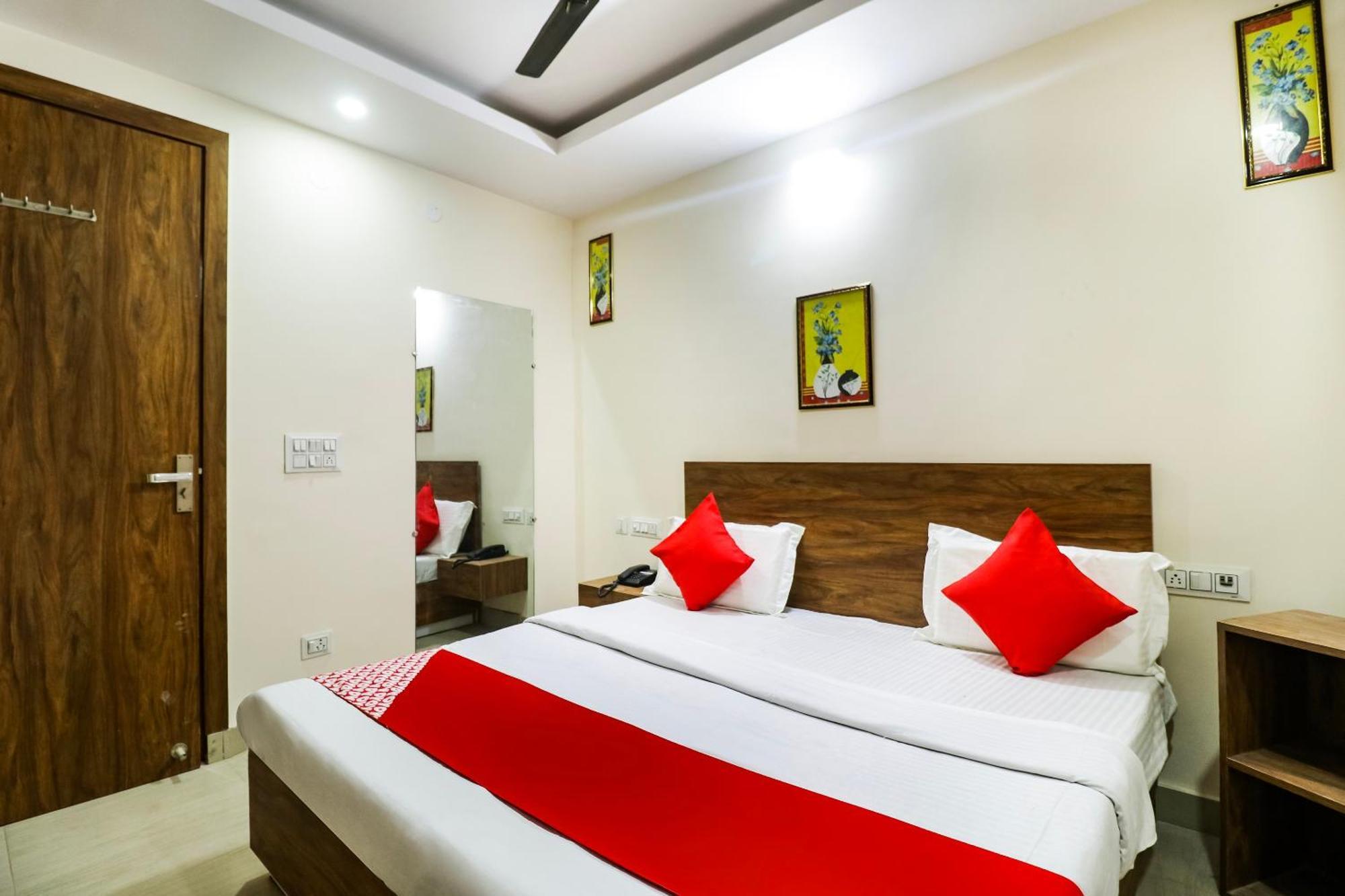 Hotel O The Vansh Balaji Hot Faridabad Buitenkant foto