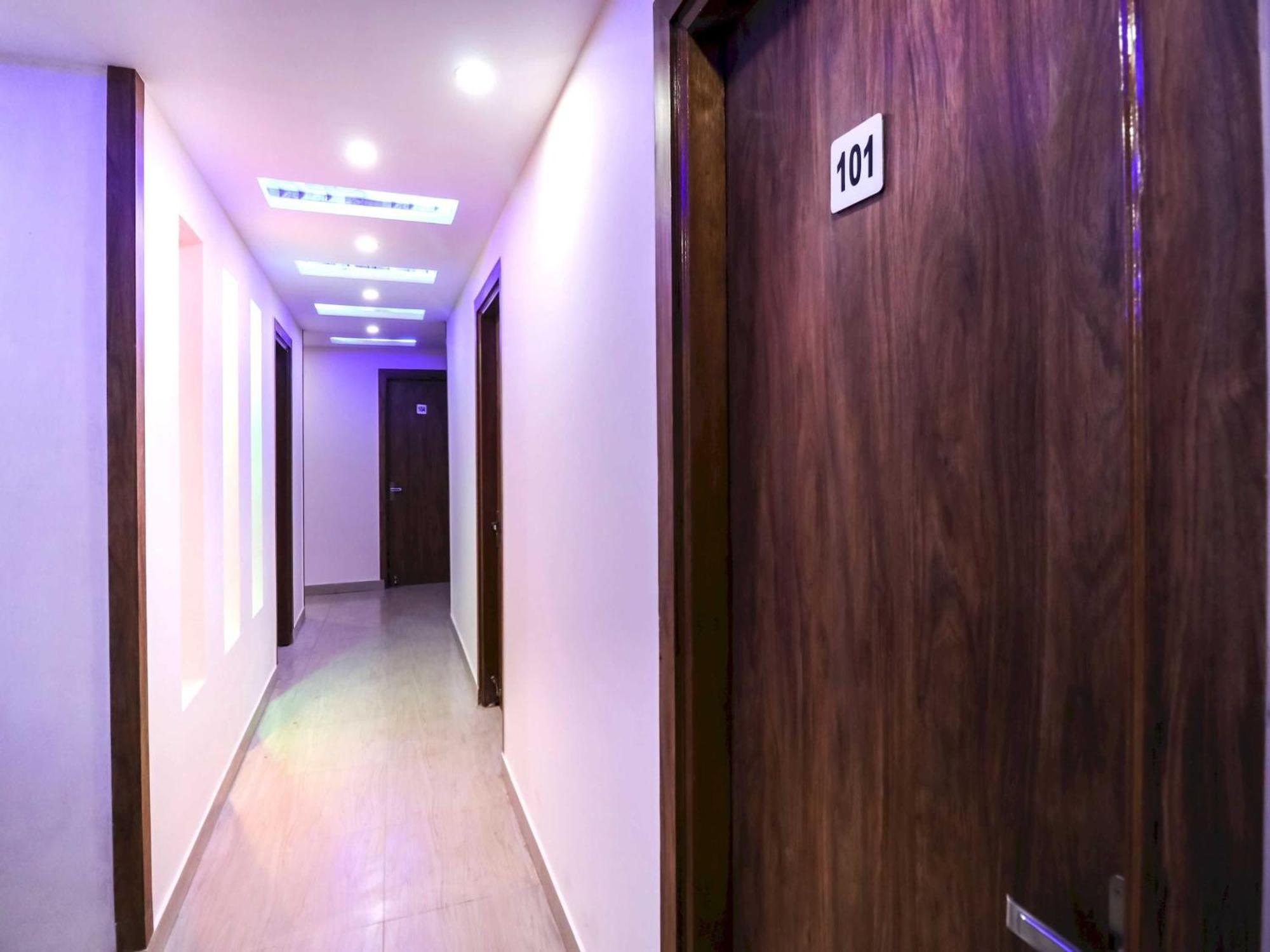 Hotel O The Vansh Balaji Hot Faridabad Buitenkant foto