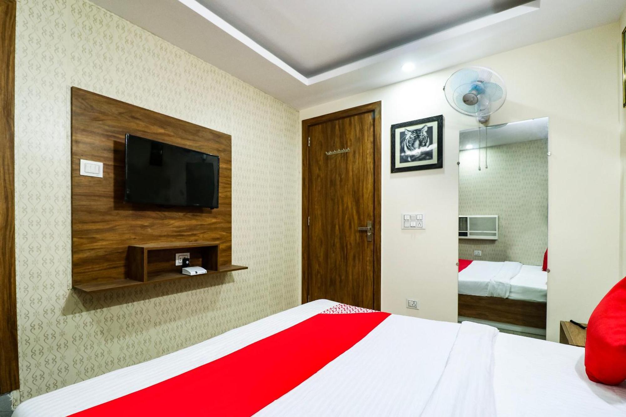 Hotel O The Vansh Balaji Hot Faridabad Buitenkant foto